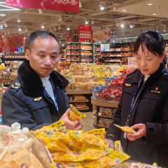 西溪坪市场监管所织密全域安全防护网：守护“舌尖上的安全”，畅通“指尖上的维权”