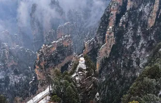 千山沐雪，万木凝霜——杨家界雪后美景迎客来