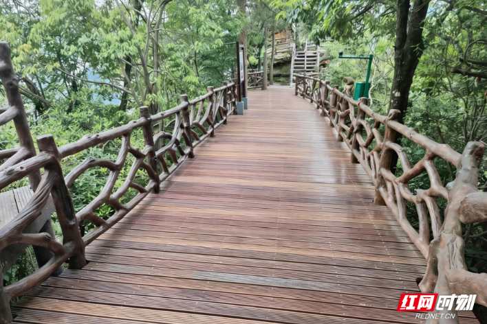 张家界国家森林公园黄石寨景区五指峰、摘星台景点无障碍升级