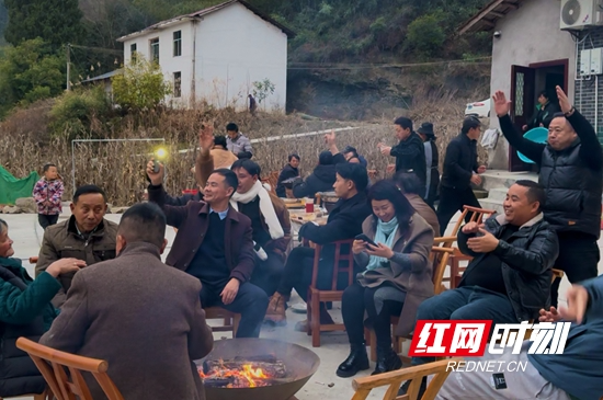 山湾湾里的乡村音乐会