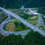 张家界市2025年交通运输重点项目投资超额完成