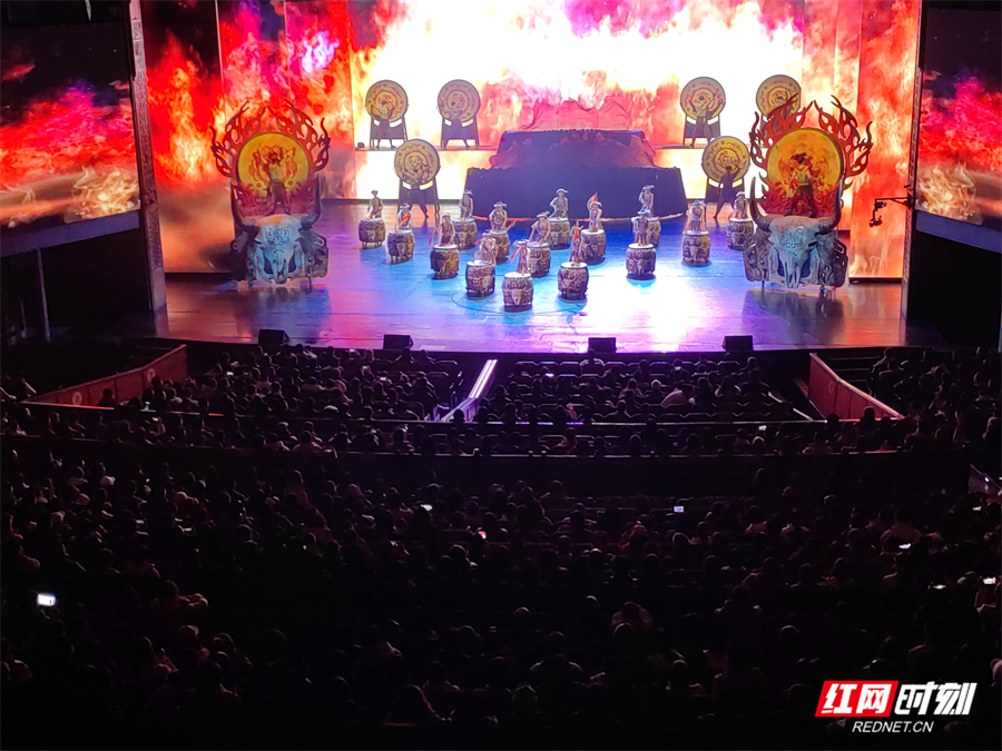 春节游张家界|《魅力湘西》马年首演“开门红” 春节将演21场