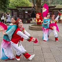 春节游张家界丨非遗展演添年味 共绘民族团结一家亲