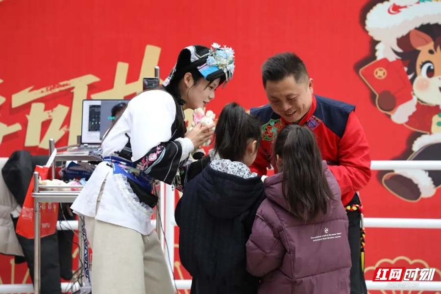 春节游张家界 | 永定区春节志愿服务走心又暖心