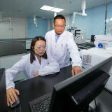 全国人大代表王涯:实验室里的坚守 建议中的初心