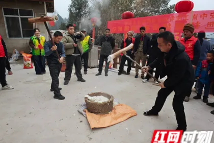 民俗聚欢腾 乡村年味浓——慈利县夹石村抱家乪屋场开展系列年俗活动迎新春