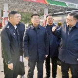 钟君调研春运长张高速张家界段运行情况