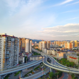 网络评论 | 飞身一托显担当 凡人善举暖山城