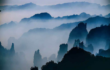 雾漫三千峰 水墨张家界