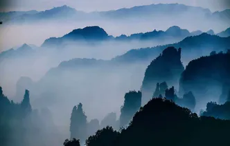 雾漫三千峰 水墨张家界