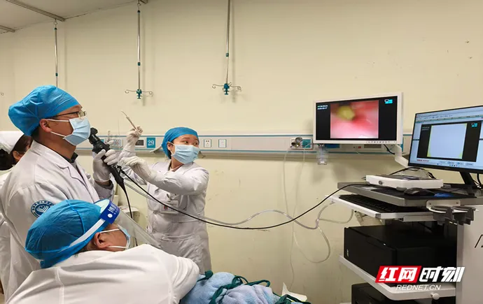 全市首例！张家界儿科团队微创巧取2岁幼儿支气管异物