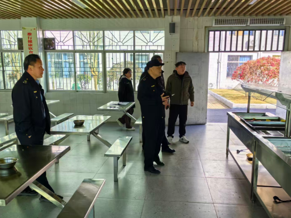 永定区阳湖坪市场监督管理所：开展春季开学食堂安全专项检查