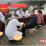 春日送健康 义诊暖乡邻——张家界市中医医院医疗队走进沅古坪镇开展义诊活动