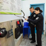 永定公安分局南庄坪派出所:安全检查进校园 筑牢防线护成长