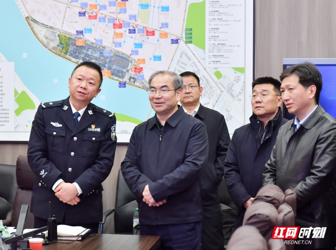 刘革安督导检查张家界元宵灯会安保工作