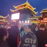 张家界《魅力湘西》人气爆棚 外国游客沉浸式感受湘西文化