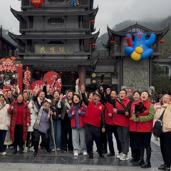 同心聚力庆佳节 温情暖意润巾帼——吴家峪门票站庆祝三八国际妇女节