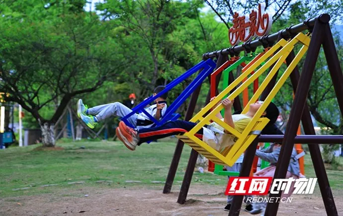张家界市武陵源区：完善城市公园体育设施 方便市民休闲健身