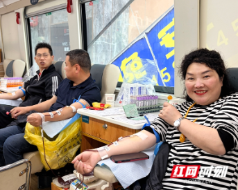 公益献热血 行业勇担当——张家界市装饰装修行业为爱接力