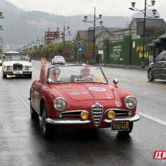 香港老爷车旅行团首访张家界