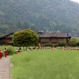 网络评论｜春假研学热涌黄龙洞 文旅融合解锁成长新方式