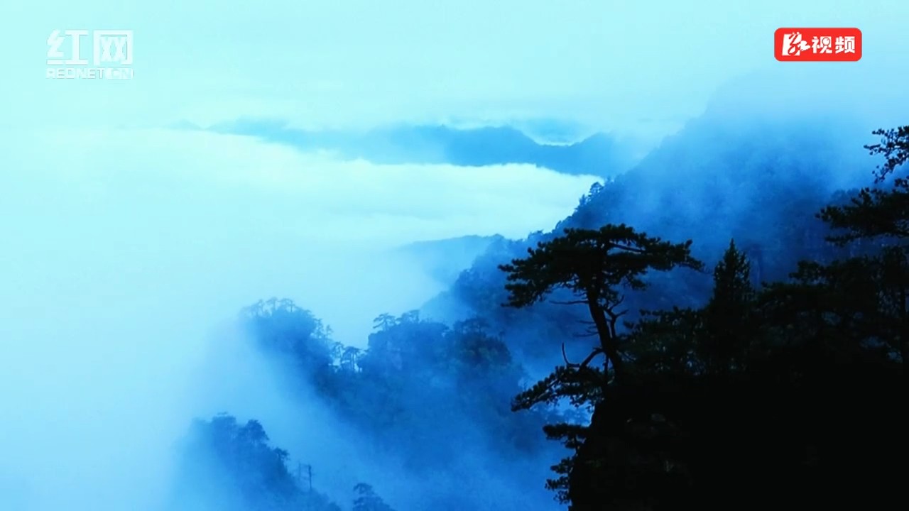 张家界黄石寨揽尽山河仙气