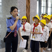 55名张家界市民族小学学生接受沉浸式铁路安全教育