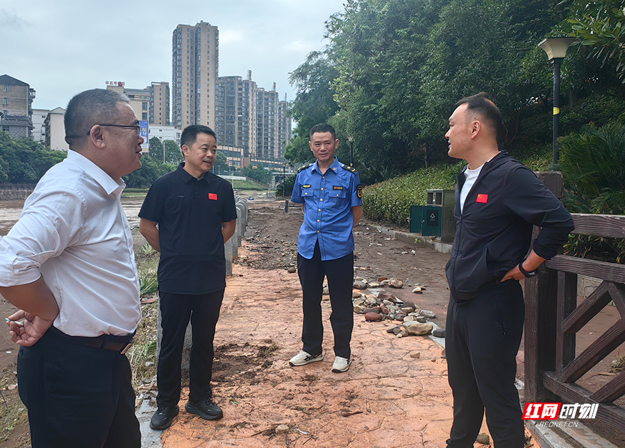 桑植县：一线踏勘水毁市政设施 全速攻坚灾后城市恢复工作