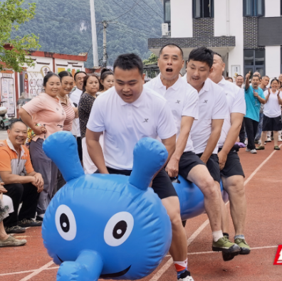 趣味运动展风采 乡村聚力向未来 ——永定区四都坪乡成功举办全民健身运动会