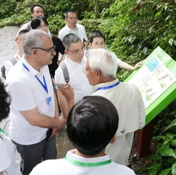 联合国教科文组织对张家界世界地质公园开展实地评估