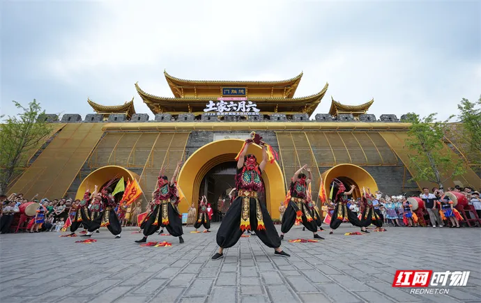 潮起六月六 嗨玩大庸城——2026张家界土家六月六民俗狂欢燃动大庸古城