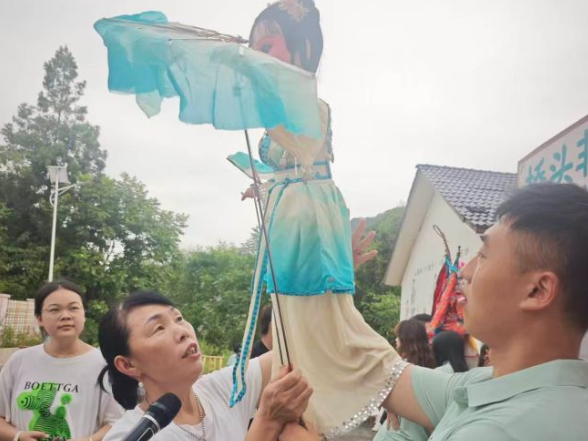 乡土不散场 青春正接力——永定区桥头乡桥头村“三下乡”活动侧记