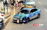 张家界交管一大队：严查出租车故意遮挡号牌交通违法