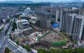 天门山下，一座综合体正在改写张家界的“初见”