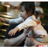 组图｜“老婆我想抱抱你” 但你在一米外的距离