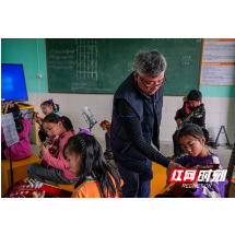 留郴过年 | 张玉春：用自己的进山换取孩子们的出山
