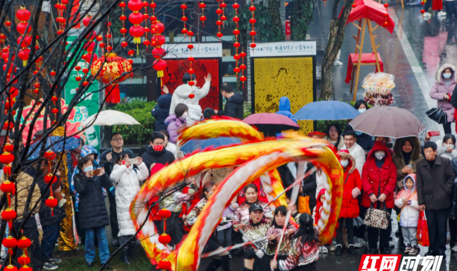 春节期间郴州长卷文旅街景点爆火