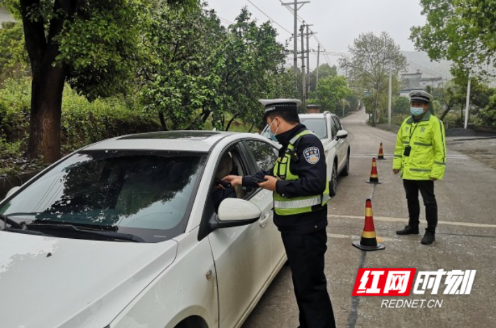 北湖区石盖塘街道： 开展清明节前道路交通安全整治行动