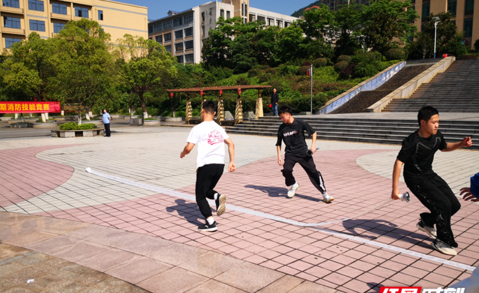 郴州职业技术学院举办消防器材操作技能竞赛