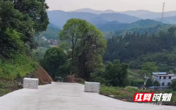 永兴：两地村民联手打通永耒边界“路梗阻”