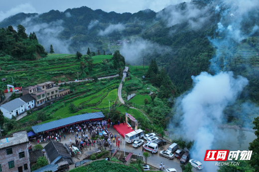 苏仙区菜岭村：鱼米飘香庆丰收