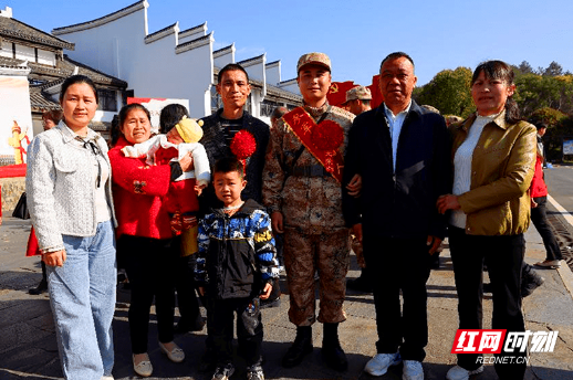 感恩奋进路 幸福像花开⑨ ｜张上燕：万水千山挡不住军地母子情