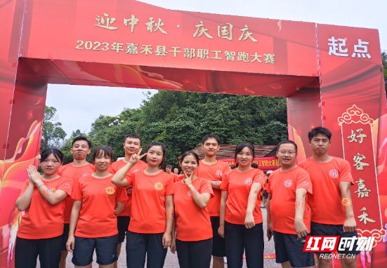 嘉禾六中“一骑绝尘”喜获智跑大赛一等奖