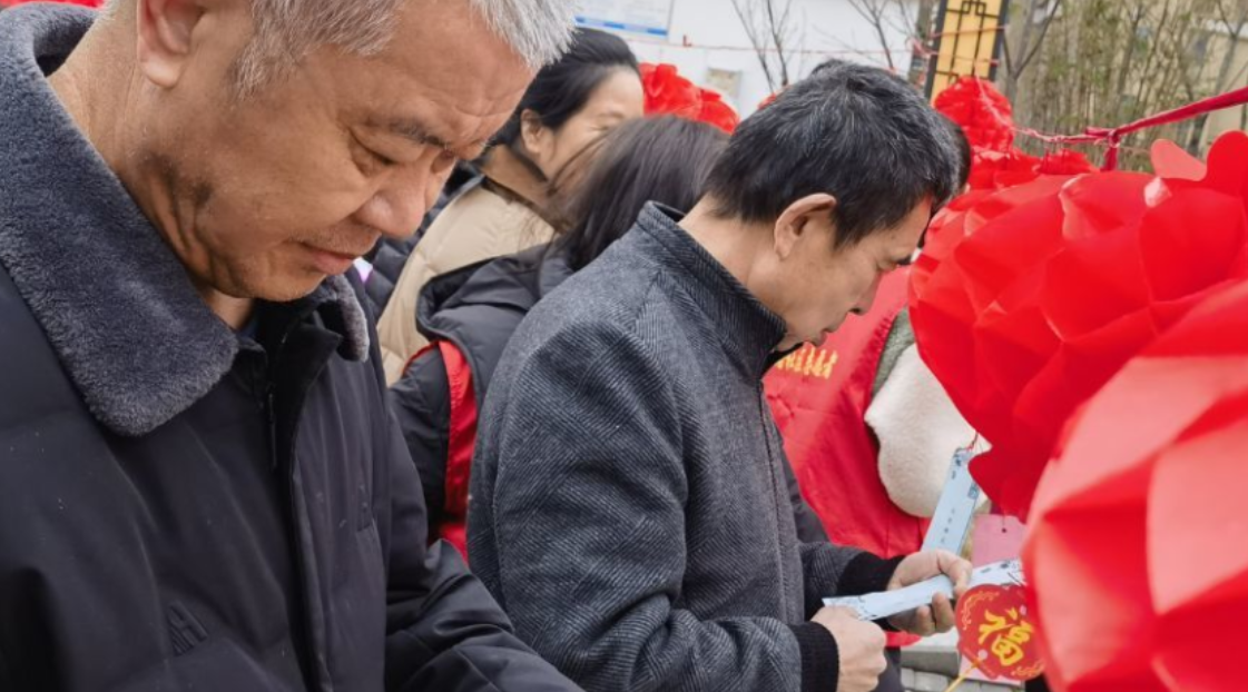 北湖区下湄桥街道温泉路社区：元宵佳节“廉”味浓