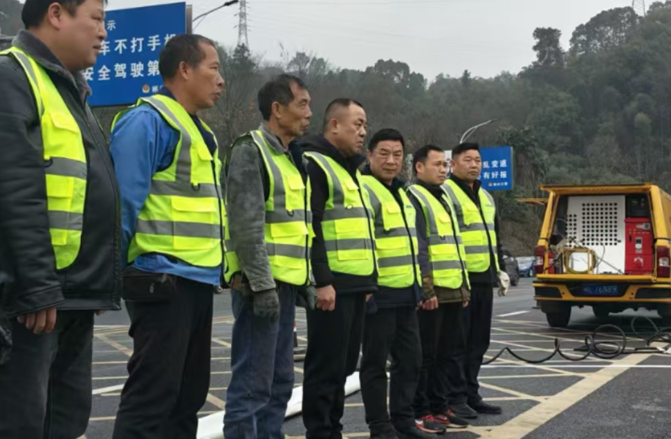 以练筑防！北湖城管开展城市内涝抢险应急演练