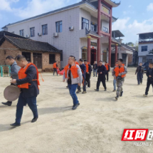 永兴县悦来镇：敲锣演练筑防线 防汛备汛护平安