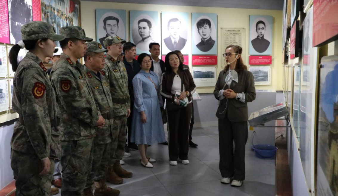 苏仙区人武部开展“重走长征路 奋进新征程”主题实践活动
