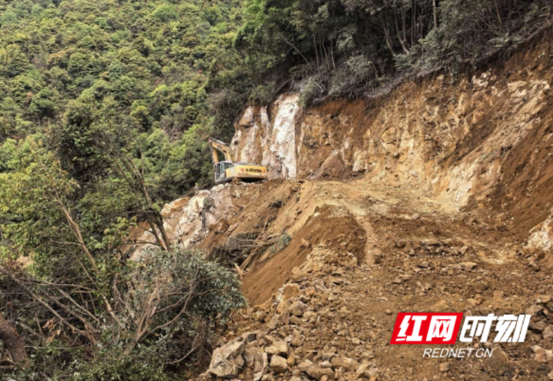 汝城“最险”森防应急道路（沥青路）路基全线贯通