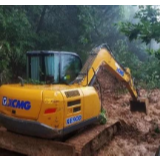 张家界慈利：公路水毁致44名游客被困深山 公路部门紧急救援