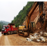 永顺县国道G352线石堤镇马家庄滑坡路段恢复交通